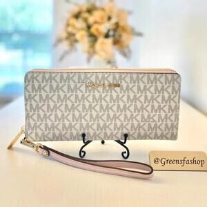 Michael kors large continental wallet vanilla